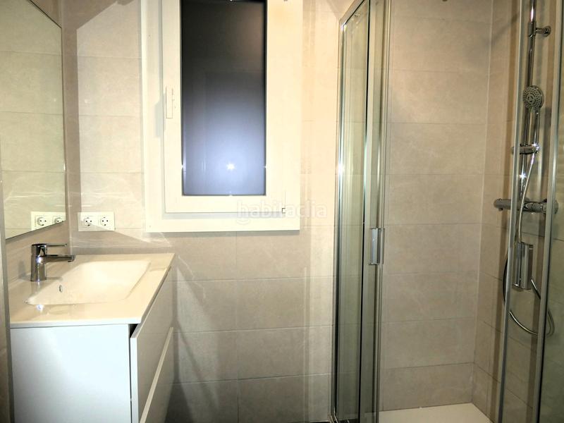 Foto bdfe2b57-2091-4ee6-a8dd-e14d6cc77474. Piso 75m<sup>2</sup> en carrer d'artur costa 25 ático de 3 habitaciones terraza de 23m2 en Gavà