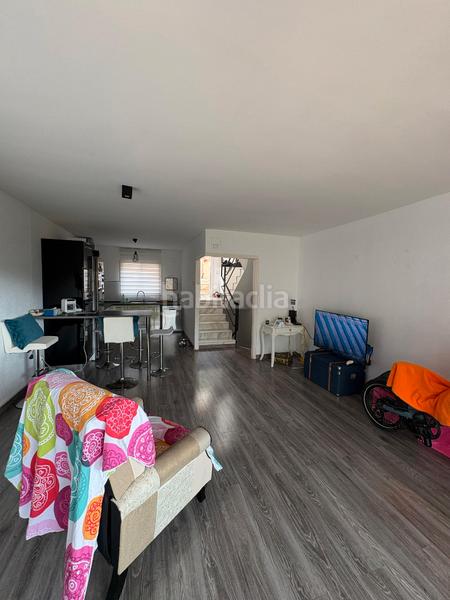 Foto cccb8558-4780-40aa-91db-cd688a12f7f9. Maison jumelée avec chauffage parking piscine dans les botigues de Sitges Sitges