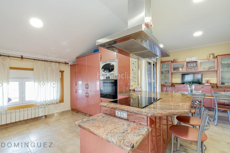 Foto d89fcb19-3342-4d92-89cd-b592b7c4490a. Chalet with heating parking pool in Bembrive Vigo