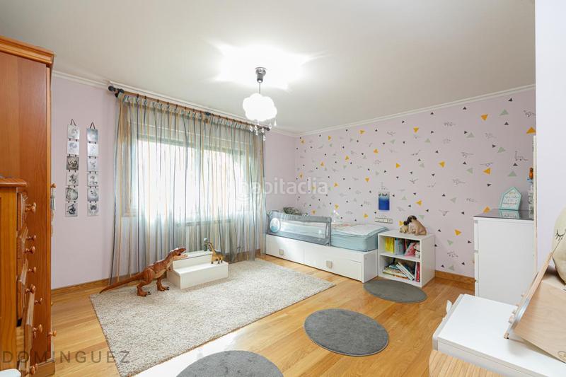 Foto b854c202-83ef-41ea-96c1-e7fbd4432ce9. Xalet amb calefacció aparcament piscina a Bembrive Vigo
