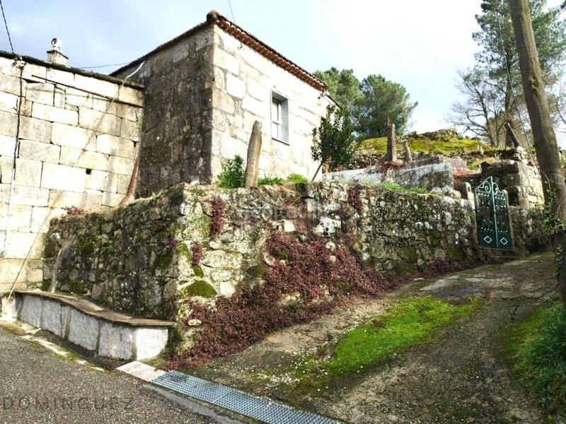 Foto c9c9b276-c8fc-45ad-a0fa-7d7c3525c558. Maison avec parking dans Ponte - Caldelas