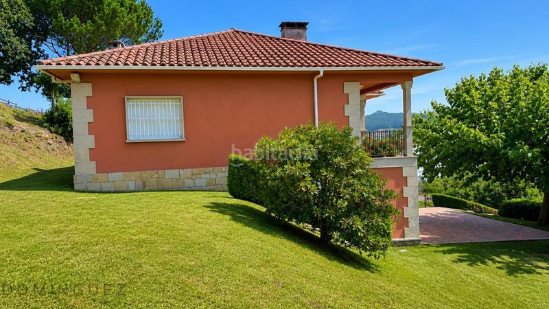 Foto 46863060-bd35-4f4d-9353-a198a5e25e74. Casa amb calefacció aparcament piscina a Parroquias Rurales Pontevedra