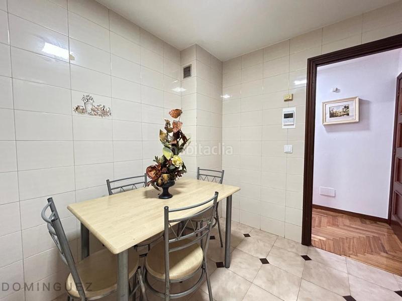 Foto 631a24ae-41f4-42f7-ad28-4f0d02dc0048. Lloguer apartament amb calefacció a Berbés - Peritos Vigo
