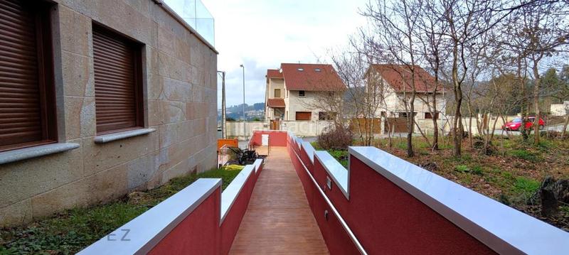 Foto 1f0ade84-6783-41b3-8ca5-fec0c4557cbc. Casa amb calefacció aparcament piscina a Dorrón Sanxenxo