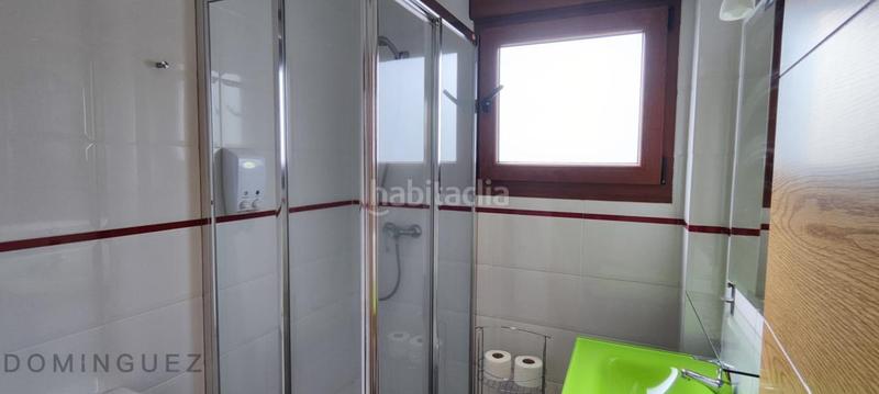 Foto 2a0b8ae0-5c8d-4b24-a1a0-f9ec8407d8d7. Casa amb calefacció aparcament piscina a Dorrón Sanxenxo