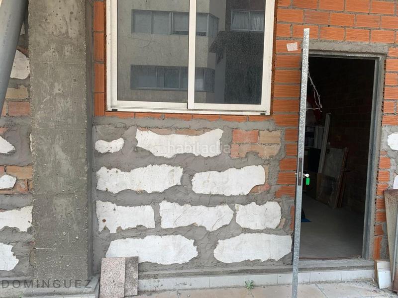 Foto 4a7bd3b6-98c4-458f-8b3b-8746d759af08. Alquiler local comercial en O Castro Vigo