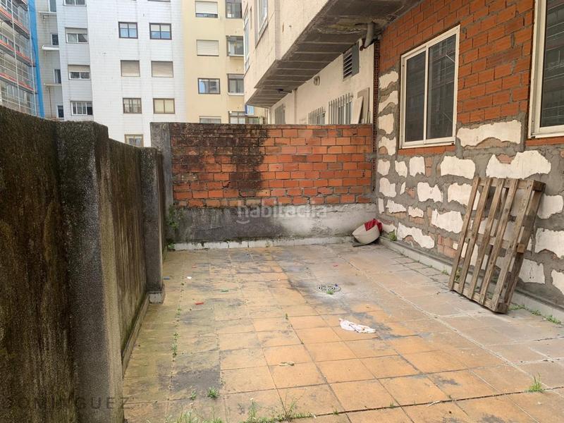 Foto 7bdd03f4-91dd-4995-b10c-90fc34e8f732. Alquiler local comercial en O Castro Vigo