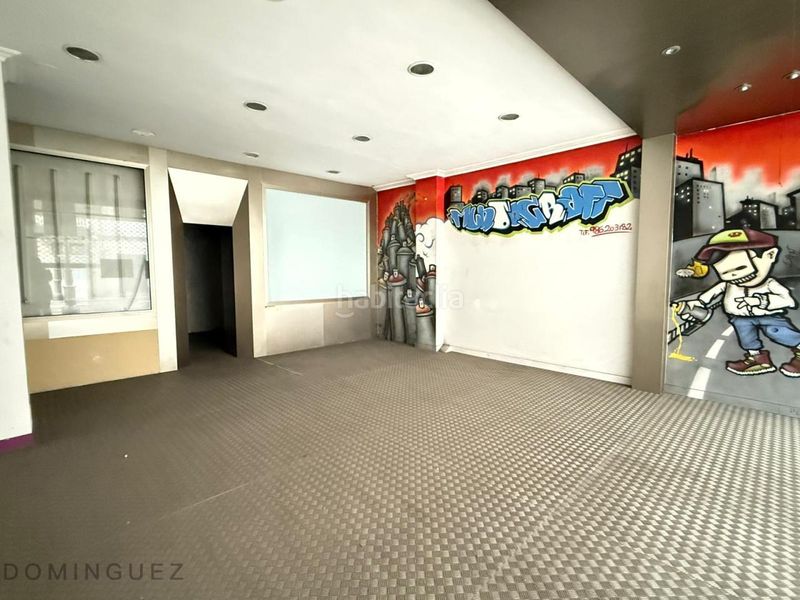 Foto e29a5e3b-beee-433c-ac0b-07a671d88a58. Local comercial a Berbés - Peritos Vigo
