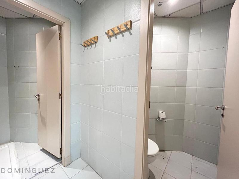 Foto 35851a48-97a9-4ef3-9c08-27edfb8d64ba. Lloguer local comercial a travesía de Vigo - san xoán Vigo