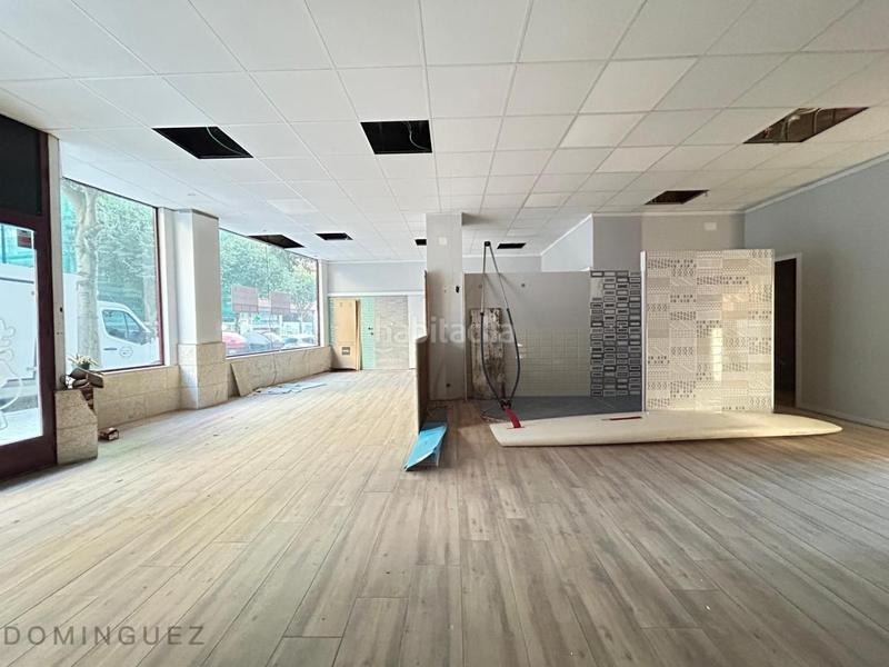 Foto 8f42fc98-cd7a-4cda-833a-88885dba89e2. Alquiler local comercial en As Travesas - Balaidos Vigo