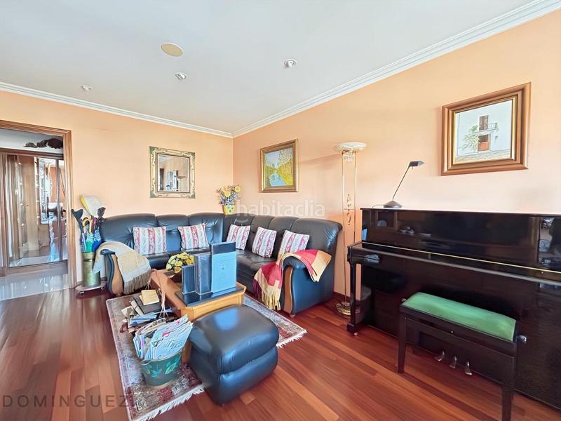 Foto 45382dd2-72f5-48d8-802f-144f4265a110. Appartamento con riscaldamento parcheggio in Zona de Plaza de Barcelos Pontevedra