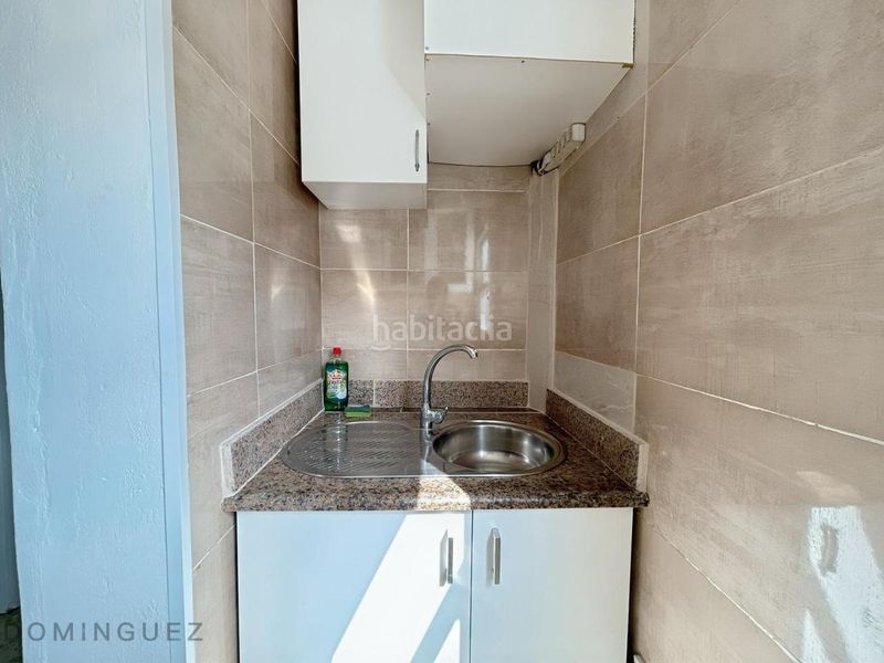 Foto 53a49751-b7b0-496e-ad49-144746363984. Edificio en Marín