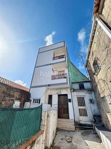 Foto cc06cf2d-37f1-4be6-a514-2b0a7ee999df. Edificio en Marín