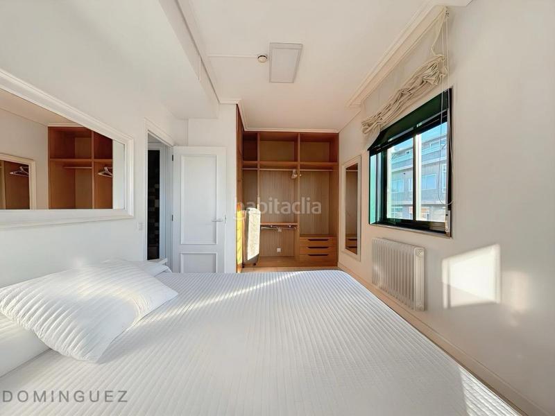 Foto b5aa472d-069e-4f80-875d-374f9994d906. Alquiler apartamento en Navia Vigo