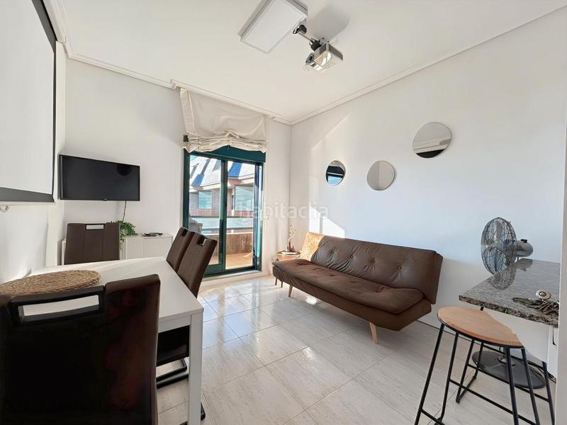 Foto 88579693-b132-44a3-a482-5fcc9d0d98b0. Rent apartment with heating parking in Navia Vigo