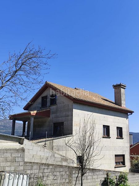 Foto 77967167-c618-4175-a65d-004fdc2cedbb. Maison avec parking dans Mos