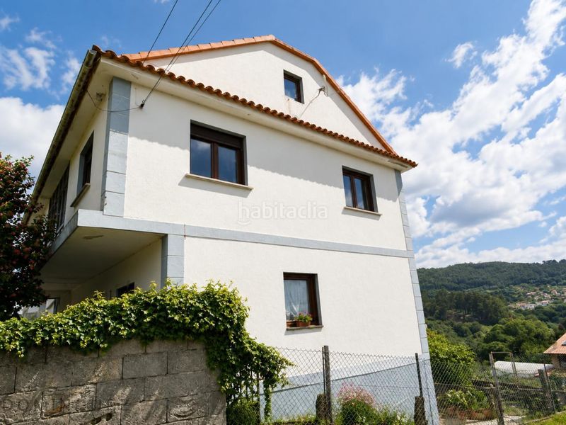Foto 52a36bc0-6364-4a6a-b44b-f247bcac994a. Casa amb calefacció a Darbo Cangas