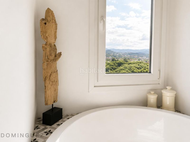 Foto b0516a8e-1855-47f6-a0ef-210f4a45f878. Casa amb calefacció a Darbo Cangas