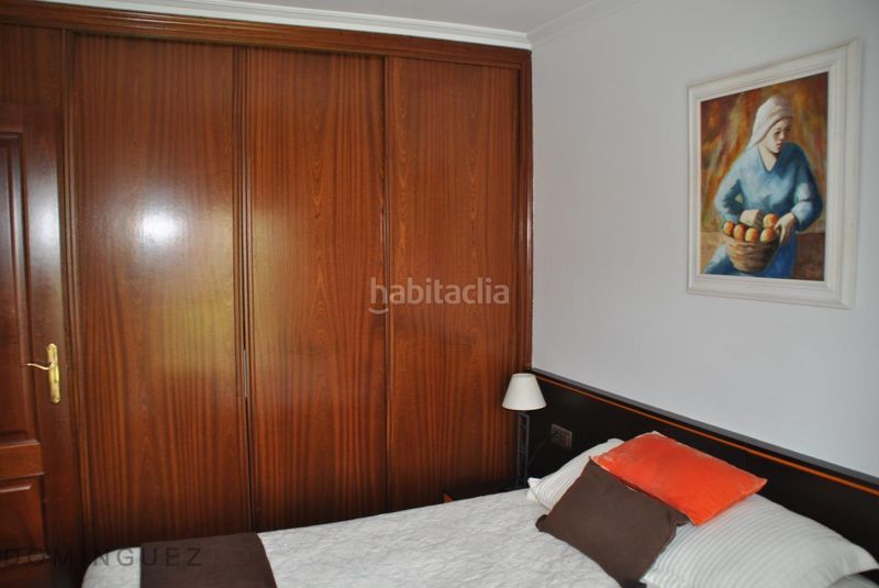 Foto 6f9a7b2a-8a12-4ffe-9694-83766fa16aae. Casa adosada en Darbo Cangas