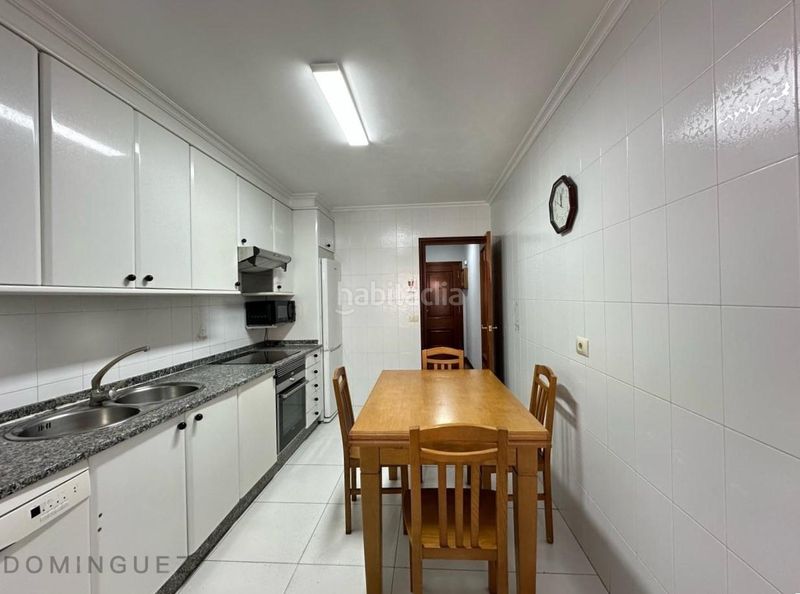 Foto a5188cfc-f114-4660-a688-bcbbc6fa5941. Rent flat with heating parking in Casablanca - Calvario Vigo