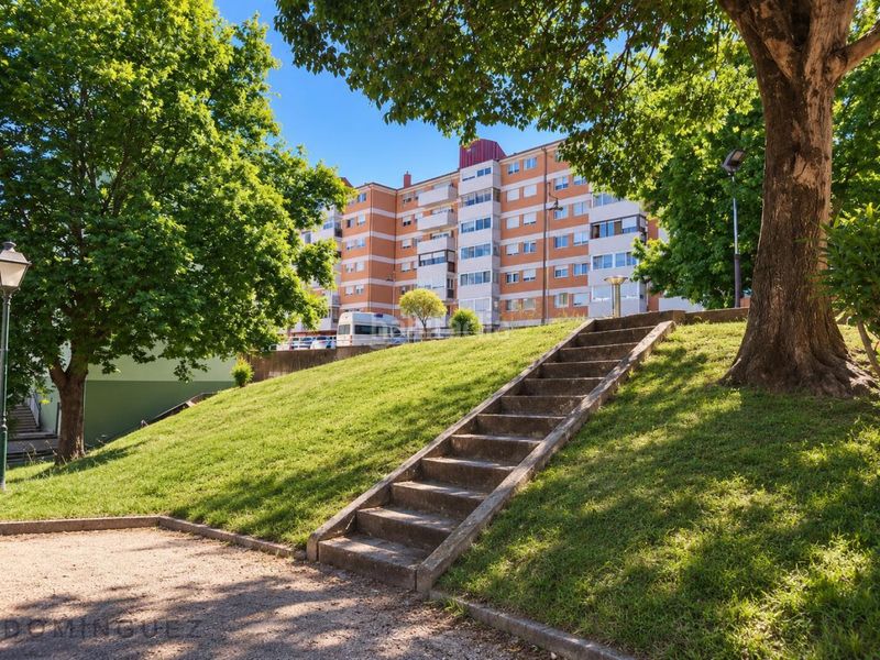 Foto eaf807c5-8d3c-4871-9bdb-541b2c9f516d. Flat with heating in Coia Vigo