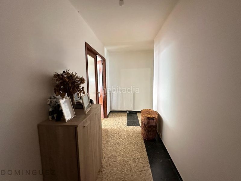 Foto a448323a-2bb9-4bc0-a5df-476624135cf8. Piso en Marín