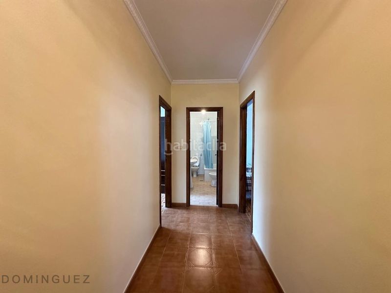 Foto 4d3d1bb9-f2d2-40b7-b2c7-3ce6bd10f117. Casa amb aparcament a Marín