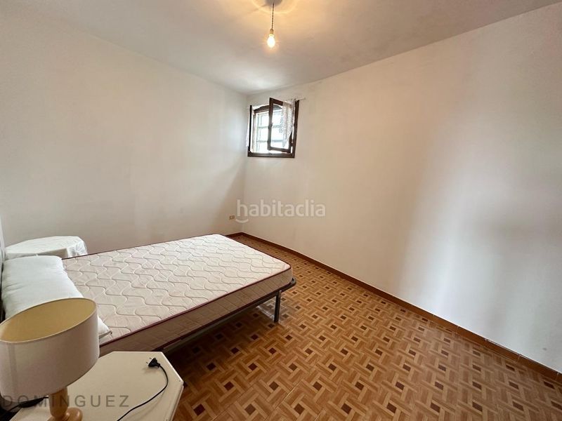 Foto ae124957-fb2e-46e5-b63d-8e26715dcbdc. Casa amb aparcament a Marín