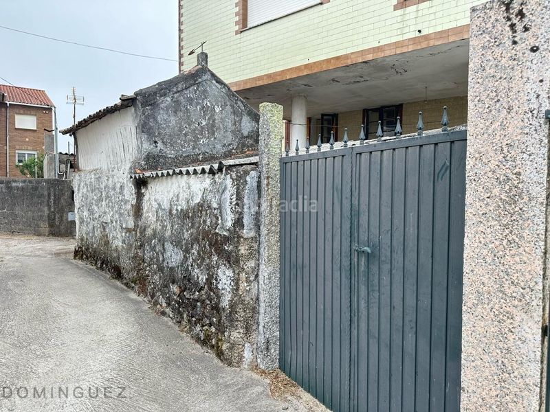 Foto df3a48be-8ac5-4483-8401-b0906a15eff6. Casa amb aparcament a Marín