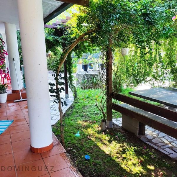 Foto d7b6cdf2-d043-4025-816d-512c82ad2f6a. Chalet en Mos