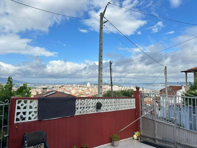 Foto 8eaf6205-65fb-44ee-9092-7772e44a8dd2. Casa amb aparcament a Lavadores Vigo