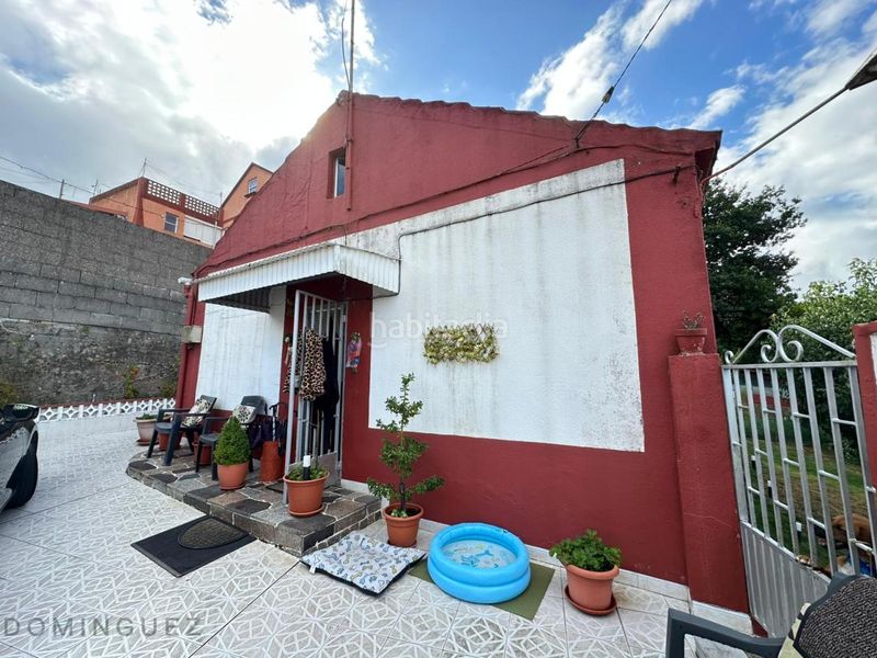 Foto cdaf09c3-37ba-40c6-b06c-c61d1d2c5b4e. Casa amb aparcament a Lavadores Vigo