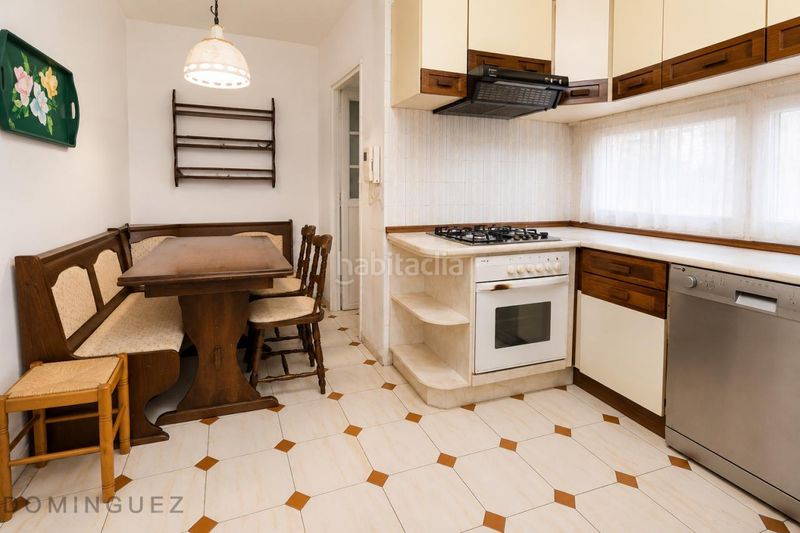 Foto fc068e5c-493a-4e65-bf50-2f730e1ce4d7. Flat with heating parking in Fátima Vigo