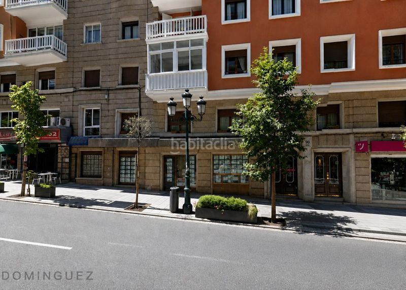 Foto f264f985-a5ba-4c00-9596-fcf5578f1732. Local comercial a Fátima Vigo