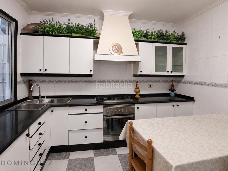 Foto ad4767f9-f730-49d9-90da-8b3296bbacb8. Piso en Guarda (A)