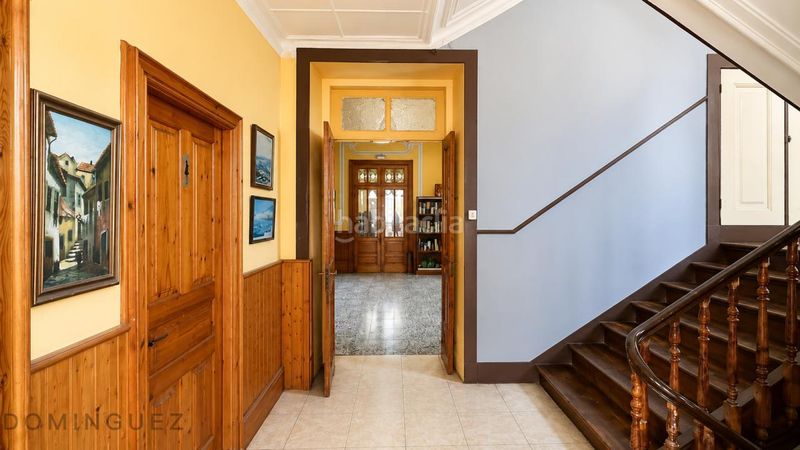 Foto ad3a0c54-315c-434c-b818-60361d3a9da4. Edifici a Guarda (A)
