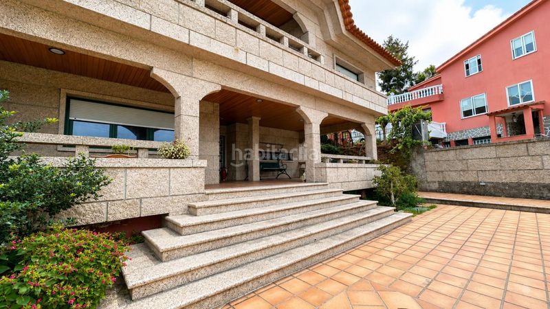 Foto f5e243d2-f02b-416f-bf38-45465fe8da3a. Chalet en Bembrive Vigo