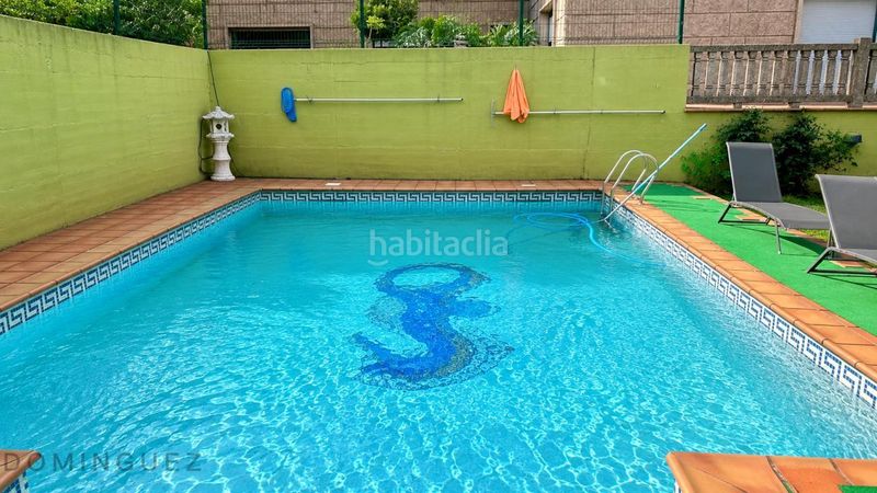 Foto f9acbff3-c562-4ebb-97c3-ba3e8b5b0952. Xalet amb calefacció aparcament piscina a Bembrive Vigo