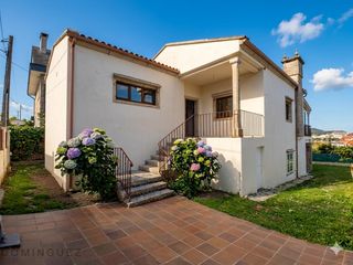 Chalet in San Pedro da Ramallosa