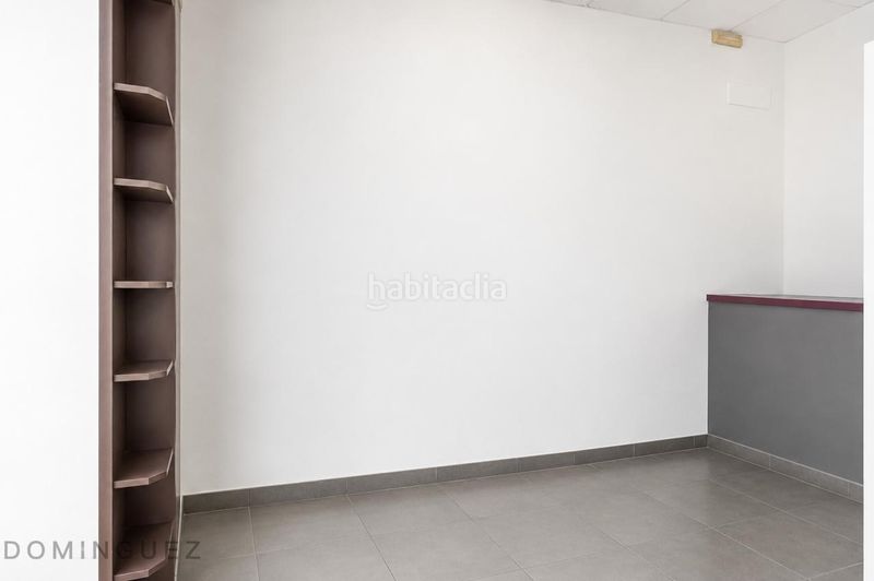 Foto 2ca0d9ab-93d1-4943-b142-b46f74efe4db. Local comercial a Lavadores Vigo