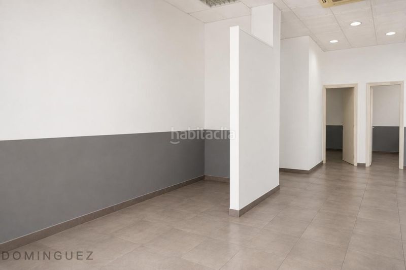Foto a4cc7a18-6cbb-4af3-ba4b-478ee1f76e9b. Local comercial a Lavadores Vigo