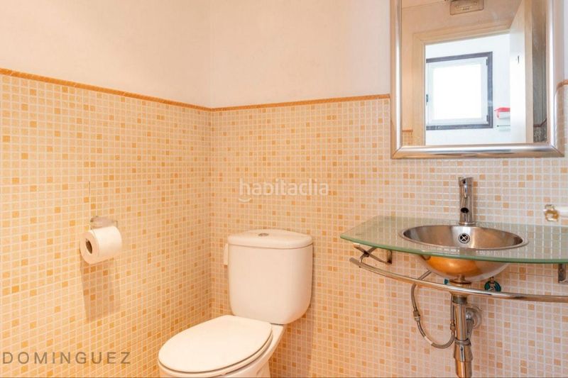 Foto d5d5d96f-6dac-48e6-b53b-2442899f8216. Local comercial a Lavadores Vigo