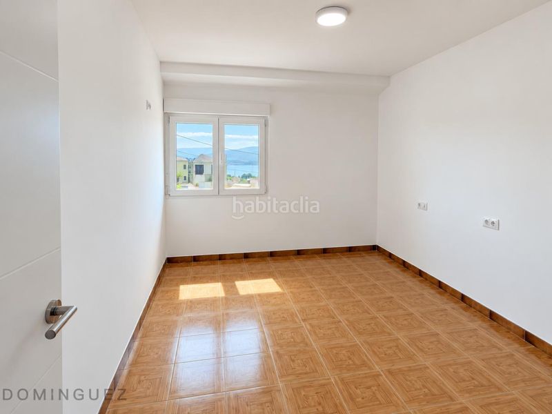 Foto ed1f5e1f-fb03-446b-9ce3-d201683a313d. Xalet amb calefacció aparcament a Vilaboa