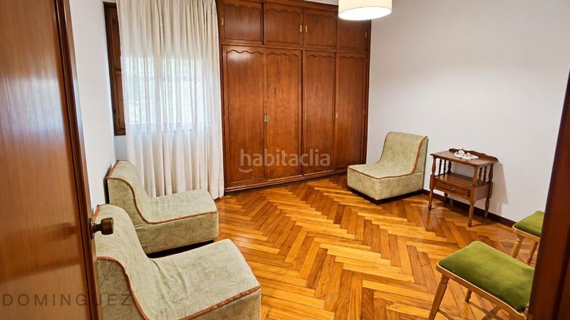 Foto a3b2c175-a823-4125-ad96-0b49e466219a. Pis amb calefacció aparcament a Plaza España - Corte Inglés Vigo