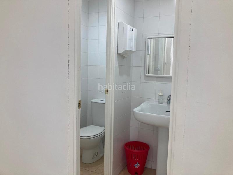 Foto 19d51c58-bda0-41b5-b16e-6b85a25c5eb2. Location local commercial dans calle de nuestra señora de bonaria 9 dans Zaragoza