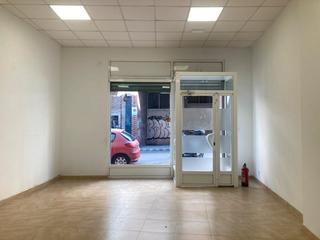 Rent Office space in Calle de nuestra señora de bonaria 9. Oportunidad oficina en delicias