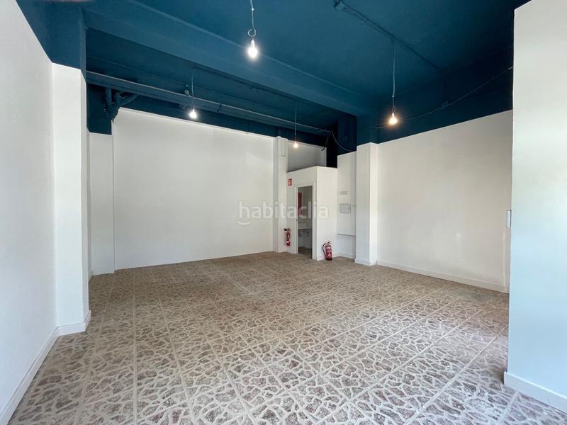 Foto 0b778cba-212b-4f12-b03b-1ff6dcafb707. Rent business premise in calle de balaitús 11 in Casablanca Zaragoza