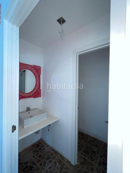 Foto 715d2808-52bb-475a-ab5c-3333a4e5bbe6. Rent business premise in calle de balaitús 11 in Casablanca Zaragoza