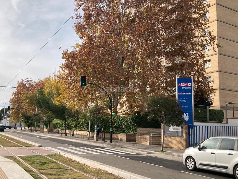 Foto 27eef2aa-dbec-4201-b0f7-a3b22cd4b59d. Affitto locale commerciale in calle de brazato 8 in Zaragoza