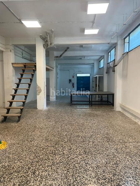 Foto d6cbca7d-6fed-450a-a0ae-06579aecaf67. Location local commercial dans calle de brazato 8 dans Zaragoza